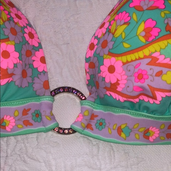 colorful bikini top - Picture 2 of 3